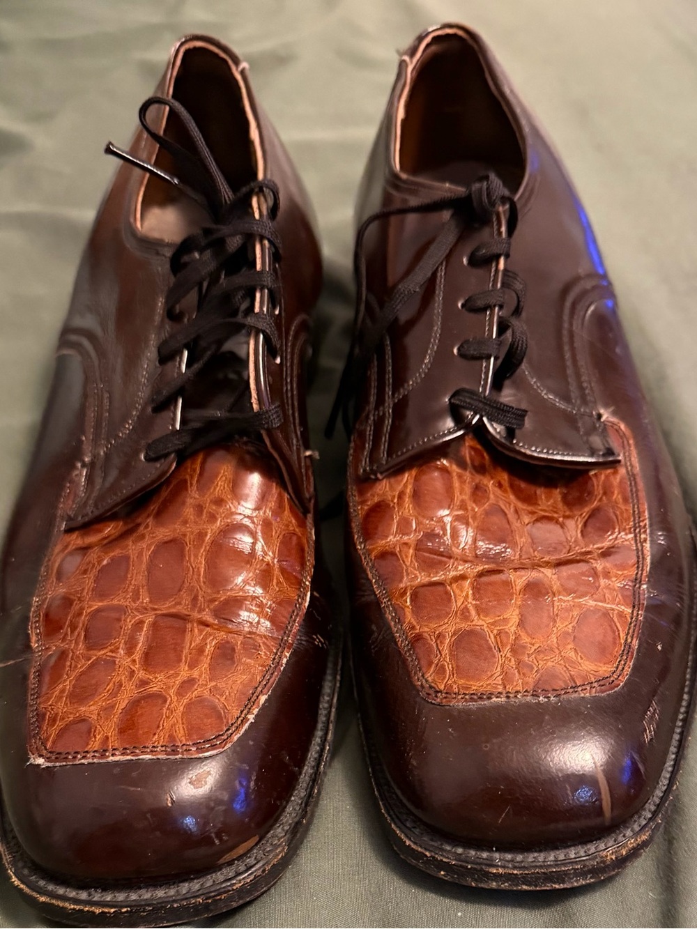 Supreme Brown Two-Tone Leather Oxford Shoes